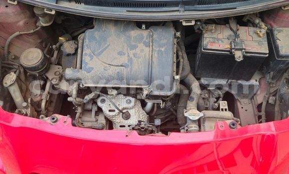 Acheter Occasion Voiture Toyota Vitz Rouge à Chinsali, Nord Acheter Occasion Voiture Toyota Vitz Rouge à Chinsali, Nord