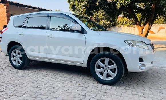 Acheter Occasion Voiture Toyota Vanguard Blanc à Chinsali, Nord Acheter Occasion Voiture Toyota Vanguard Blanc à Chinsali, Nord