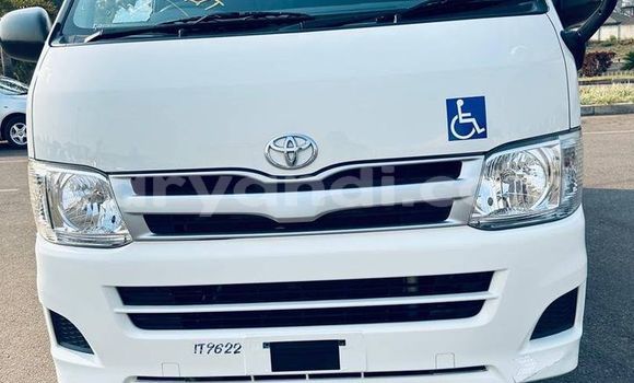 Acheter Occasion Voiture Toyota Hiace Blanc à Chipata, Zambie Acheter Occasion Voiture Toyota Hiace Blanc à Chipata, Zambie