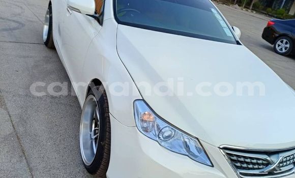 Buy Used Toyota Mark X White Car in Chingola in Zambia