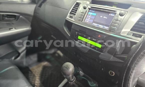 Acheter Occasion Voiture Toyota Hilux Blanc à Livingstone, Zambie Acheter Occasion Voiture Toyota Hilux Blanc à Livingstone, Zambie