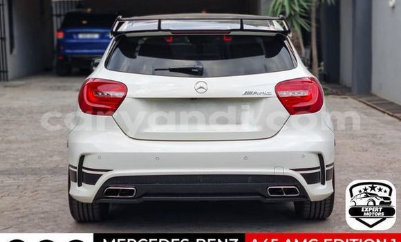 Tenga Tsaru Mercedes-Benz A200 Zvimwe Mota in Lusaka in Zambia Tenga Tsaru Mercedes-Benz A200 Zvimwe Mota in Lusaka in Zambia