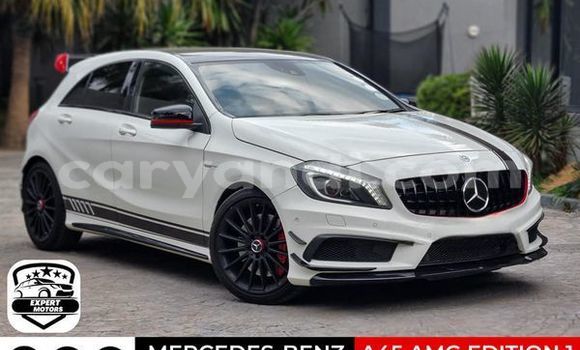 Tenga Tsaru Mercedes-Benz A200 Zvimwe Mota in Lusaka in Zambia Tenga Tsaru Mercedes-Benz A200 Zvimwe Mota in Lusaka in Zambia