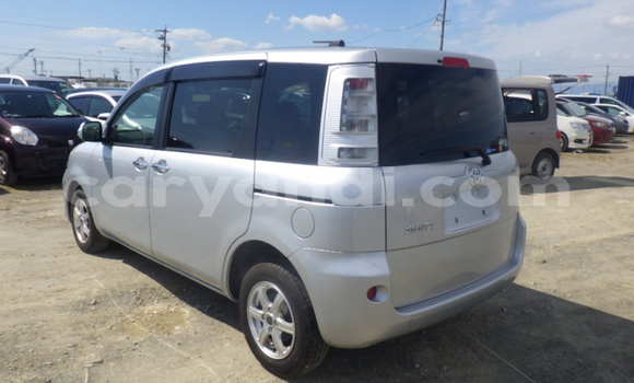 Acheter Occasion Voiture Toyota Sienta Gris à Livingstone, Zambie Acheter Occasion Voiture Toyota Sienta Gris à Livingstone, Zambie