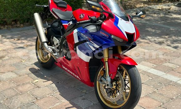 Buy Used Honda CBR 1000 RR Red Bike in Lusaka in Zambia