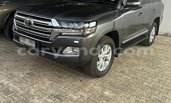Nunua Ilio tumika Toyota Land Cruiser Nyeusi Gari ndani ya Chinsali nchini Kaskazini Nunua Ilio tumika Toyota Land Cruiser Nyeusi Gari ndani ya Chinsali nchini Kaskazini