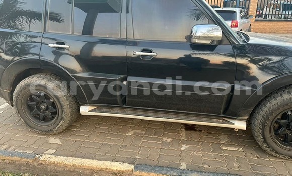 Buy Used Mitsubishi Pajero Black Car in Chingola in Zambia Buy Used Mitsubishi Pajero Black Car in Chingola in Zambia