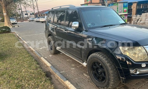 Buy Used Mitsubishi Pajero Black Car in Chingola in Zambia Buy Used Mitsubishi Pajero Black Car in Chingola in Zambia