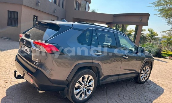Nunua Ilio tumika Toyota RAV4 Nyingine Gari ndani ya Chingola nchini Zambia Nunua Ilio tumika Toyota RAV4 Nyingine Gari ndani ya Chingola nchini Zambia