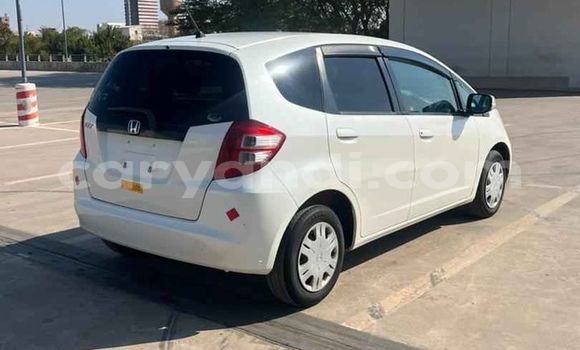 Acheter Occasion Voiture Honda FIT Blanc à Chilanga, Lusaka Acheter Occasion Voiture Honda FIT Blanc à Chilanga, Lusaka