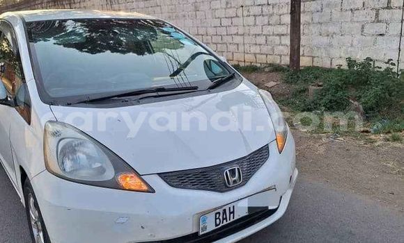Acheter Occasion Voiture Honda FIT Blanc à Chililabombwe, Copperbelt