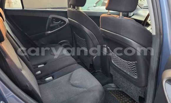 Acheter Occasion Voiture Toyota RAV4 Bleu à Chingola, Zambie Acheter Occasion Voiture Toyota RAV4 Bleu à Chingola, Zambie