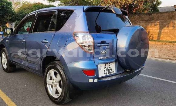 Acheter Occasion Voiture Toyota RAV4 Bleu à Chingola, Zambie Acheter Occasion Voiture Toyota RAV4 Bleu à Chingola, Zambie