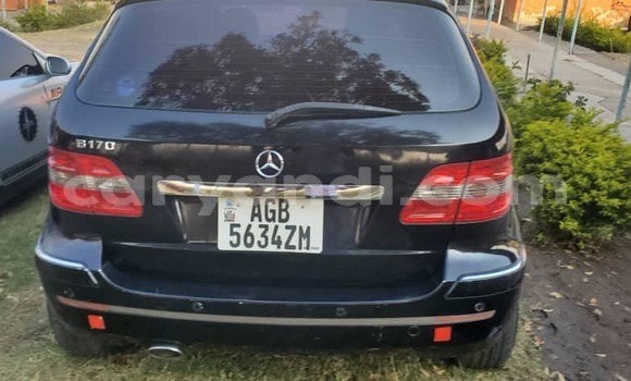 Buy Used Mercedes‒Benz 190 (W201) Black Car in Chingola in Zambia Buy Used Mercedes‒Benz 190 (W201) Black Car in Chingola in Zambia