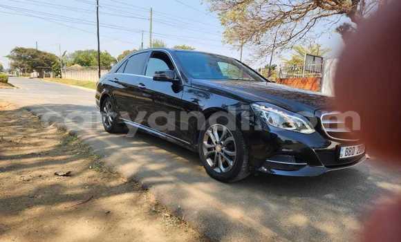 Acheter Occasion Voiture Mercedes‒Benz E–Class Noir à Chingola, Zambie Acheter Occasion Voiture Mercedes‒Benz E–Class Noir à Chingola, Zambie