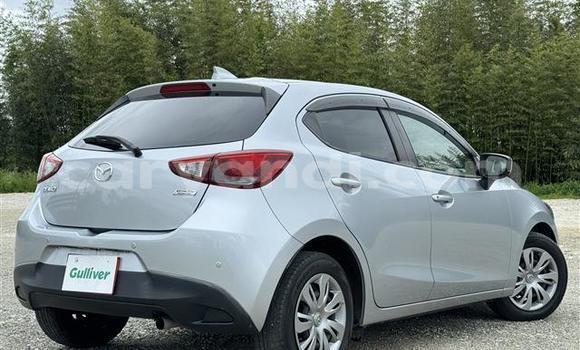 Acheter Occasion Voiture Mazda Demio Gris à Lusaka, Zambie Acheter Occasion Voiture Mazda Demio Gris à Lusaka, Zambie