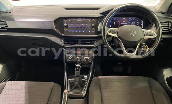 Buy Used Volkswagen T-Roc White Car in Lusaka in Zambia Buy Used Volkswagen T-Roc White Car in Lusaka in Zambia