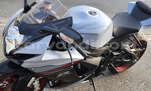 Buy Used Suzuki GSX–R Silver Bike in Lusaka in Zambia Buy Used Suzuki GSX–R Silver Bike in Lusaka in Zambia