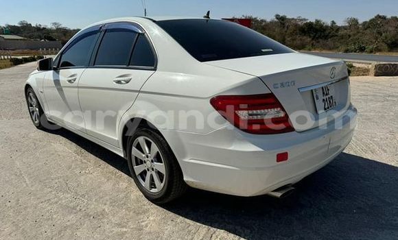 Acheter Occasion Voiture Mercedes-Benz C180 coupe Autre à Lusaka, Zambie Acheter Occasion Voiture Mercedes-Benz C180 coupe Autre à Lusaka, Zambie