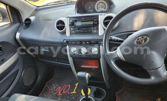 Acheter Occasion Voiture Toyota IST Blanc à Chipata, Zambie Acheter Occasion Voiture Toyota IST Blanc à Chipata, Zambie