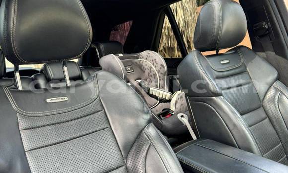 Acheter Occasion Voiture Mercedes‒Benz ML–Class Blanc à Chinsali, Nord Acheter Occasion Voiture Mercedes‒Benz ML–Class Blanc à Chinsali, Nord