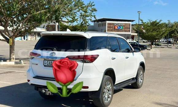 Acheter Occasion Voiture Toyota Fortuner Blanc à Chingola, Zambie Acheter Occasion Voiture Toyota Fortuner Blanc à Chingola, Zambie