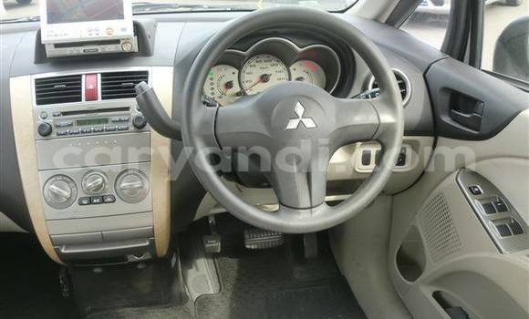 Tenga Tsaru Mitsubishi Carisma Zvimwe Mota in Chingola in Zambia Tenga Tsaru Mitsubishi Carisma Zvimwe Mota in Chingola in Zambia