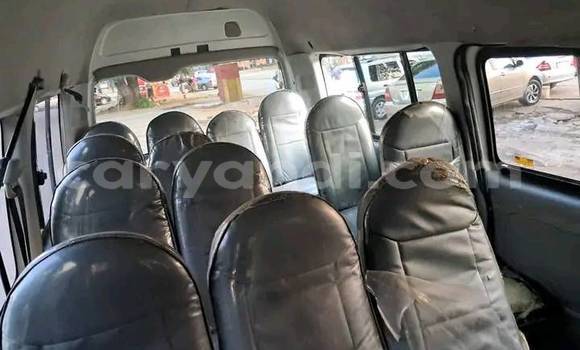 Acheter Occasion Voiture Toyota Hiace Blanc à Chinsali, Nord Acheter Occasion Voiture Toyota Hiace Blanc à Chinsali, Nord