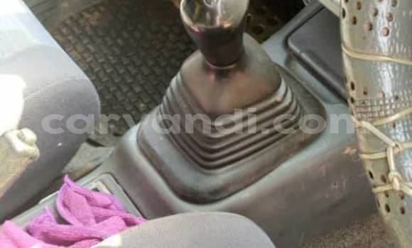 Acheter Occasion Voiture Toyota RAV4 Blanc à Chingola, Zambie Acheter Occasion Voiture Toyota RAV4 Blanc à Chingola, Zambie