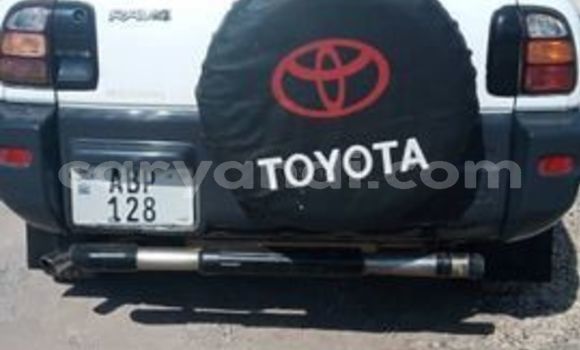 Acheter Occasion Voiture Toyota RAV4 Blanc à Chingola, Zambie Acheter Occasion Voiture Toyota RAV4 Blanc à Chingola, Zambie