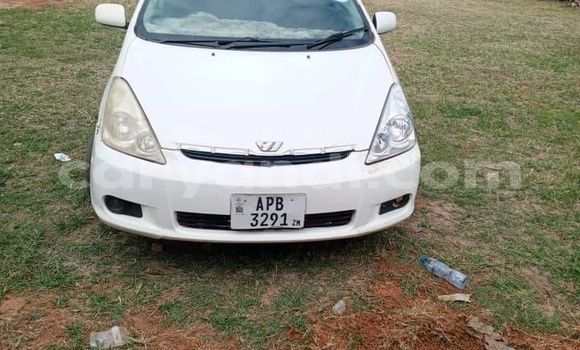 Acheter Occasion Voiture Toyota Wish Blanc à Chililabombwe, Copperbelt