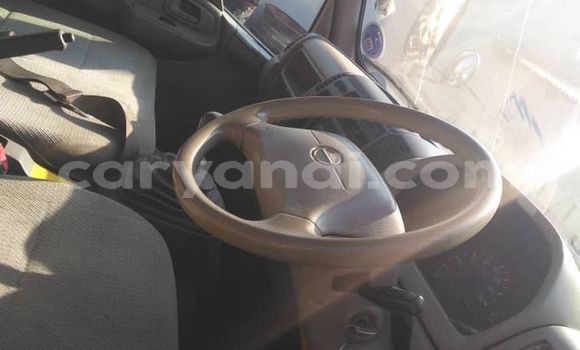 Acheter Occasion Utilitaire Hino Ranger Blanc à Chinsali, Nord Acheter Occasion Utilitaire Hino Ranger Blanc à Chinsali, Nord