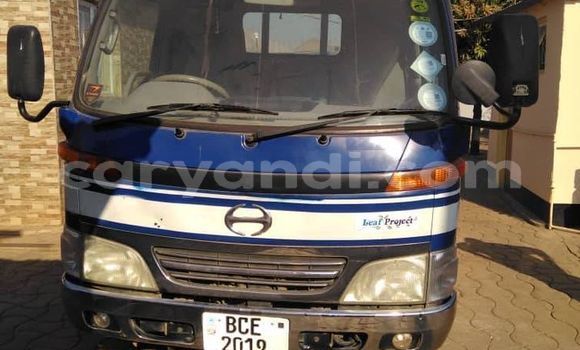 Acheter Occasion Utilitaire Hino Ranger Blanc à Chinsali, Nord Acheter Occasion Utilitaire Hino Ranger Blanc à Chinsali, Nord