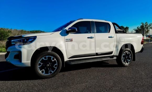 Tenga Tsaru Toyota Hilux Chena Mota in Chilanga in Lusaka Tenga Tsaru Toyota Hilux Chena Mota in Chilanga in Lusaka