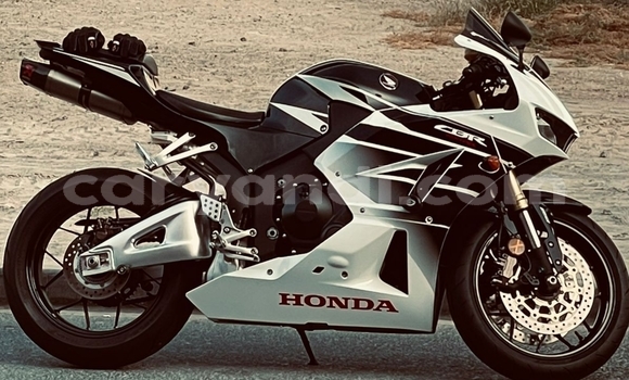 Buy Used Honda CBR White Bike in Lusaka in Zambia