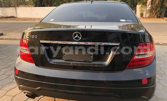Acheter Occasion Voiture Mercedes-Benz C180 coupe Autre à Lusaka, Zambie Acheter Occasion Voiture Mercedes-Benz C180 coupe Autre à Lusaka, Zambie
