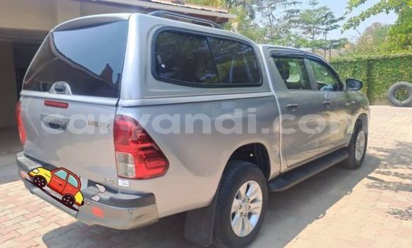 Nunua Ilio tumika Toyota Hilux Nyingine Gari ndani ya Lusaka nchini Zambia Nunua Ilio tumika Toyota Hilux Nyingine Gari ndani ya Lusaka nchini Zambia