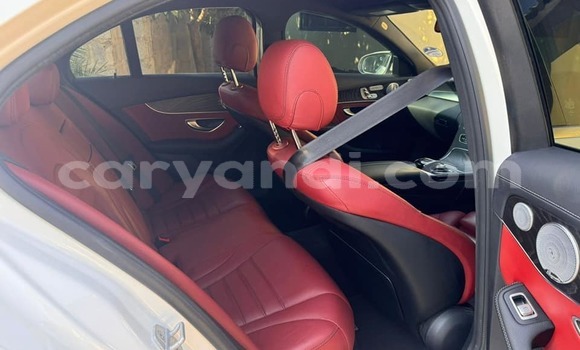 Acheter Occasion Voiture Mercedes‒Benz C–Class Blanc à Choma, Du sud Acheter Occasion Voiture Mercedes‒Benz C–Class Blanc à Choma, Du sud