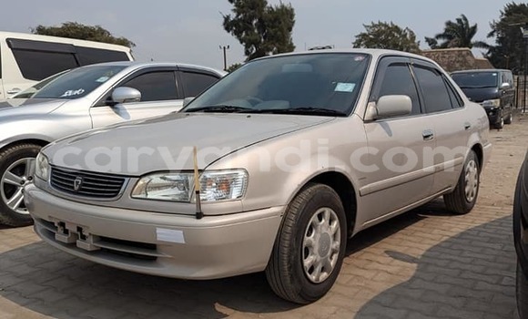 Buy Used Toyota Corolla White Car in Isoka in Northern