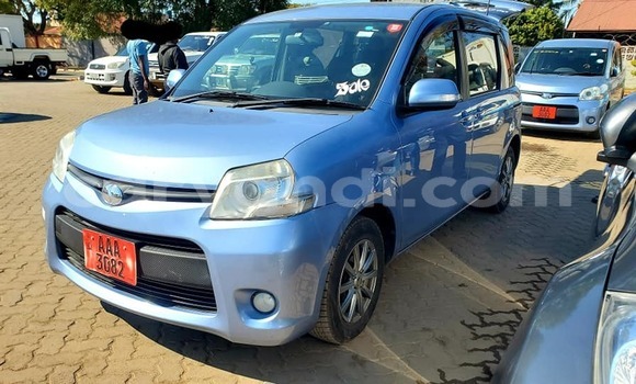 Acheter Occasion Voiture Toyota Sienta Bleu à Chipata, Zambie Acheter Occasion Voiture Toyota Sienta Bleu à Chipata, Zambie