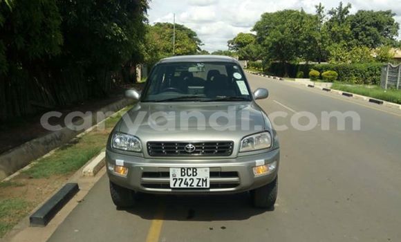 Acheter Occasion Voiture Toyota RAV4 Gris à Kitwe, Zambie Acheter Occasion Voiture Toyota RAV4 Gris à Kitwe, Zambie