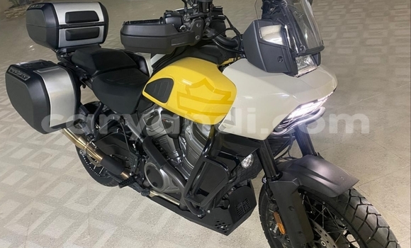 Acheter Occasion Moto Harley Davidson Dyna Autre à Lusaka, Zambie