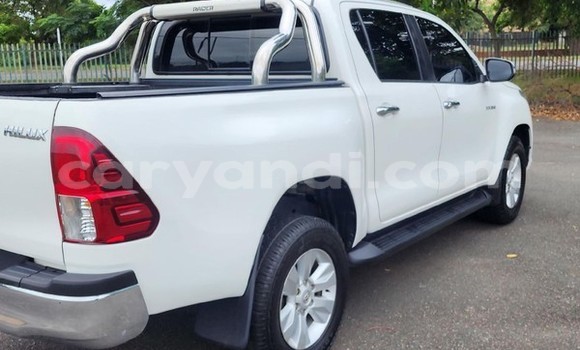 Tenga Tsaru Toyota Hilux Chena Mota in Lusaka in Zambia Tenga Tsaru Toyota Hilux Chena Mota in Lusaka in Zambia