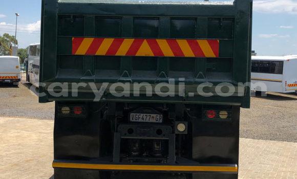 Buy Used Mercedes–Benz Tipper Green Truck in Lusaka in Zambia