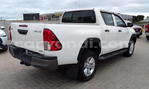 Tenga Tsaru Toyota Hilux Chena Mota in Lusaka in Zambia Tenga Tsaru Toyota Hilux Chena Mota in Lusaka in Zambia