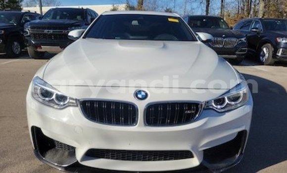 Acheter Occasion Voiture BMW M4 Blanc à Lusaka, Zambie Acheter Occasion Voiture BMW M4 Blanc à Lusaka, Zambie