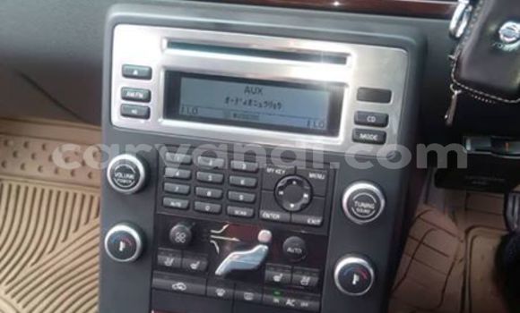 Acheter Occasion Voiture Volvo V70 Blanc à Kitwe, Zambie Acheter Occasion Voiture Volvo V70 Blanc à Kitwe, Zambie