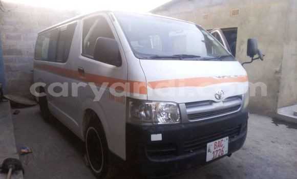 Acheter Occasion Voiture Toyota Hiace Blanc à Chipata, Zambie
