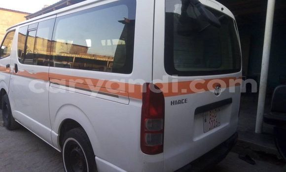 Buy Used Toyota Hiace White Car in Chipata in Zambia Buy Used Toyota Hiace White Car in Chipata in Zambia