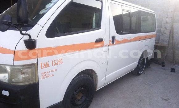 Buy Used Toyota Hiace White Car in Chipata in Zambia Buy Used Toyota Hiace White Car in Chipata in Zambia